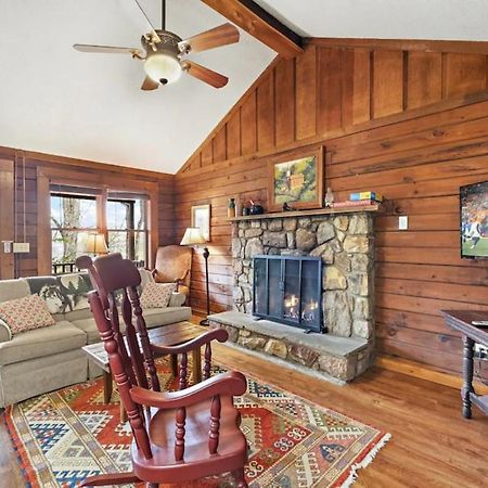 Log Cabin On Peaceful River Blowing Rock Bagian luar foto